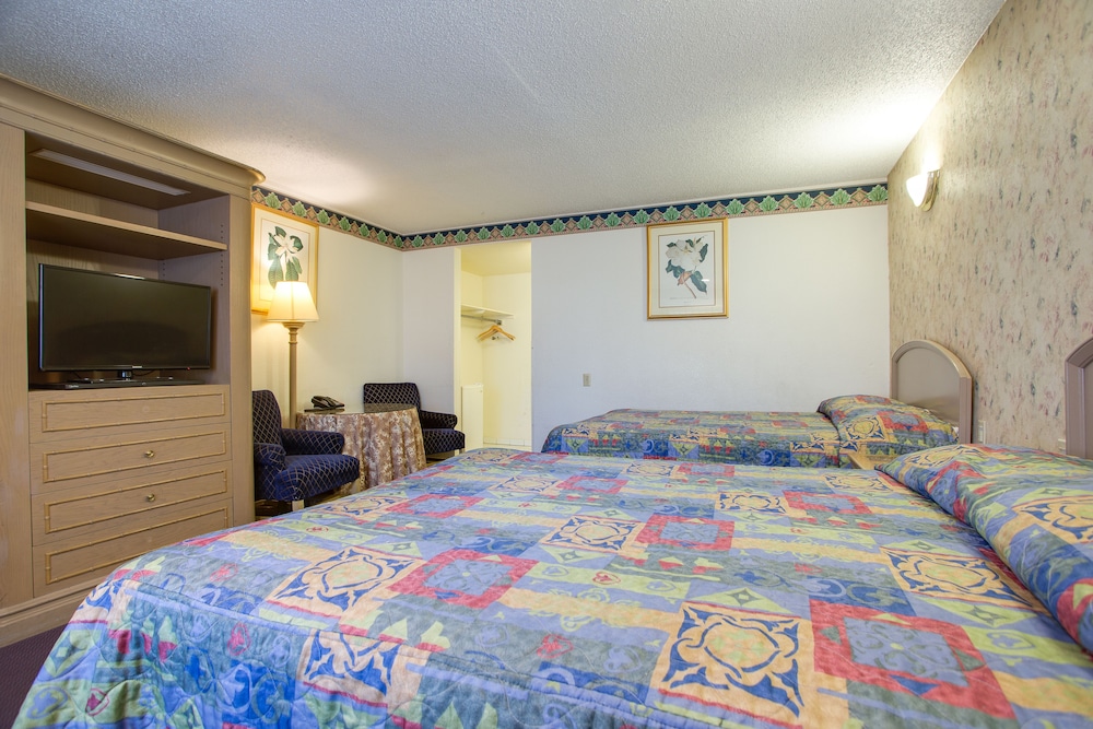 Best Whittier Inn 29/53