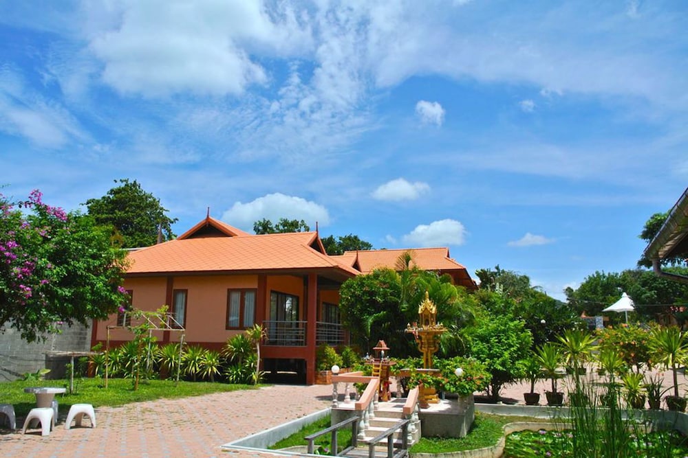 P.S. Thana Resort 5/71
