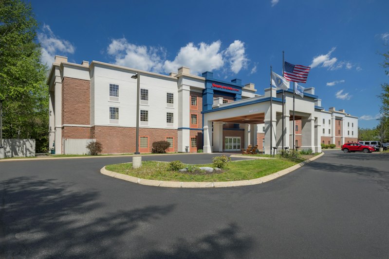Hampton Inn And Suites Berkshires Lenox 59/59