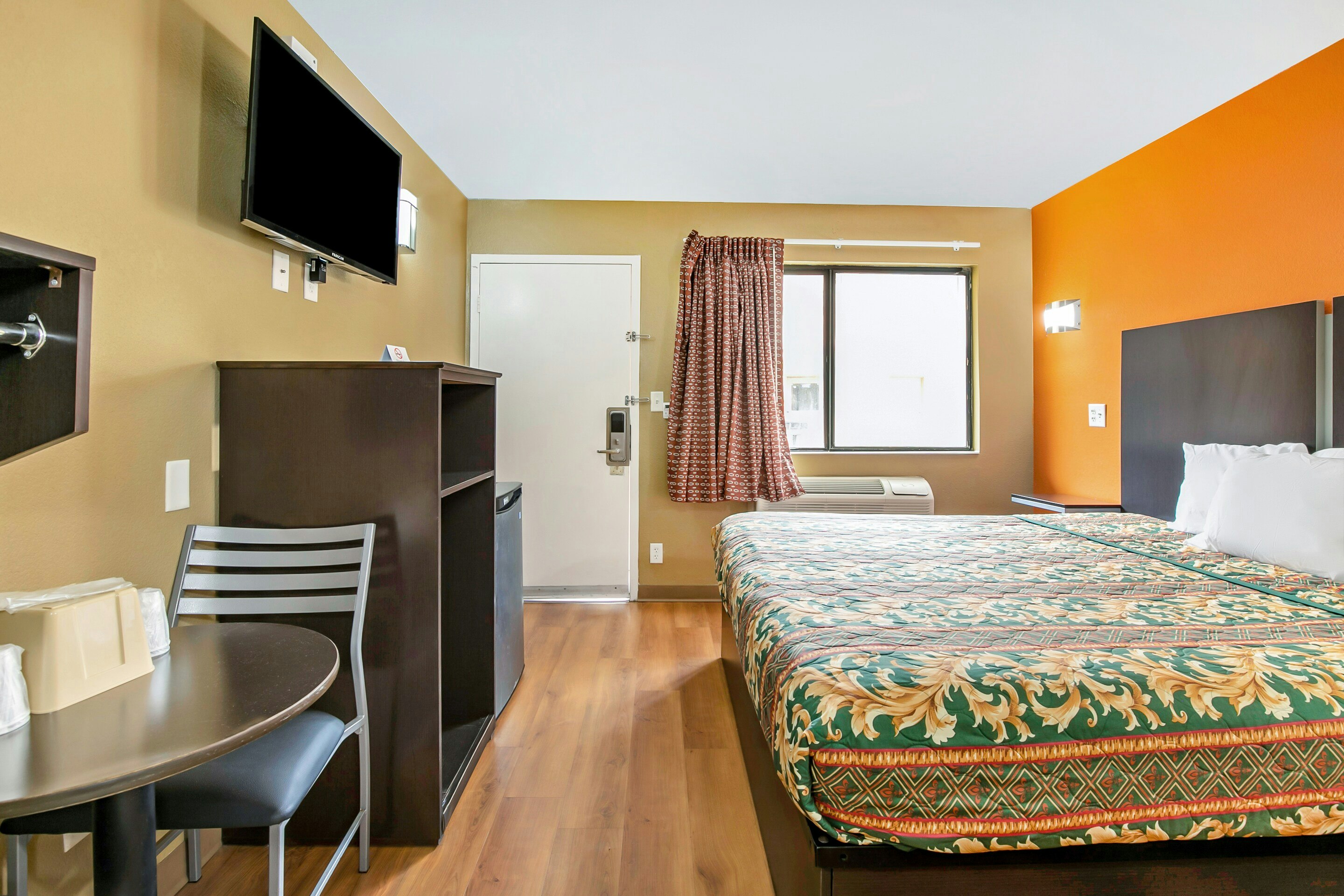 Hotel Lake Charles Hwy 10 12/28