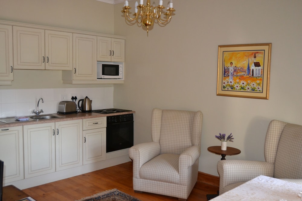 Berluda Farmhouse & Cottages 29/50