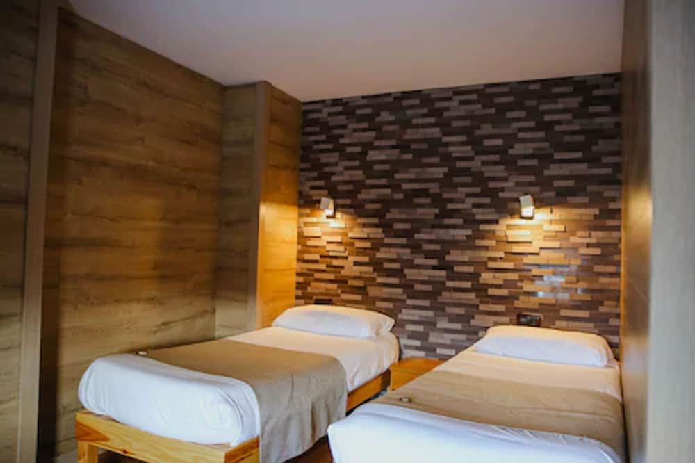 Cal Ruiz Hotel 32/72