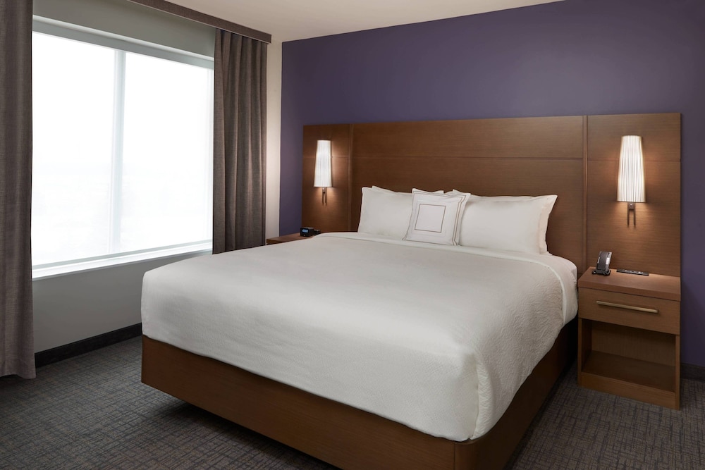 Residence Inn by Marriott Toronto Mississauga Southwest 8/25