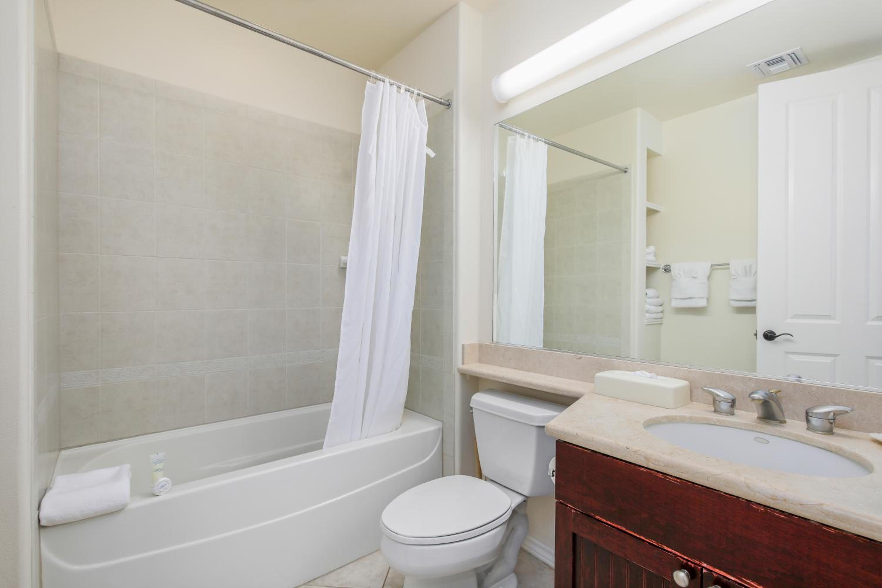 3 Bedrooms, Golf Course View، Fairway Villas Waikoloa by OUTRIGGER 7/10