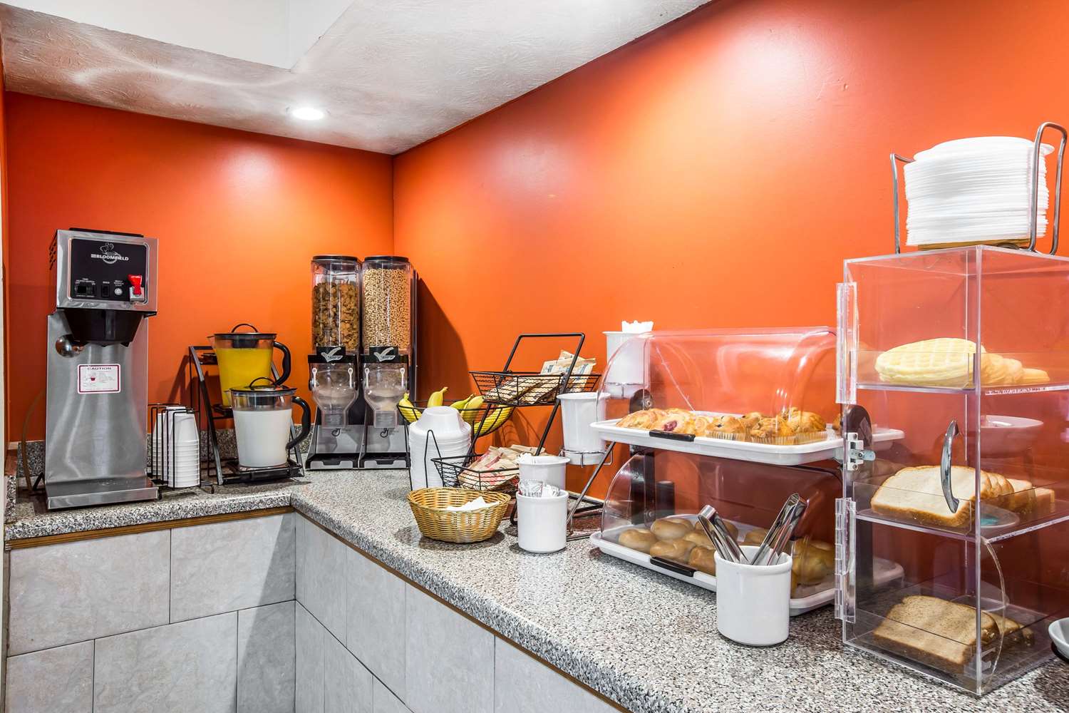 Rodeway Inn & Suites Carrollton, GA 12/42