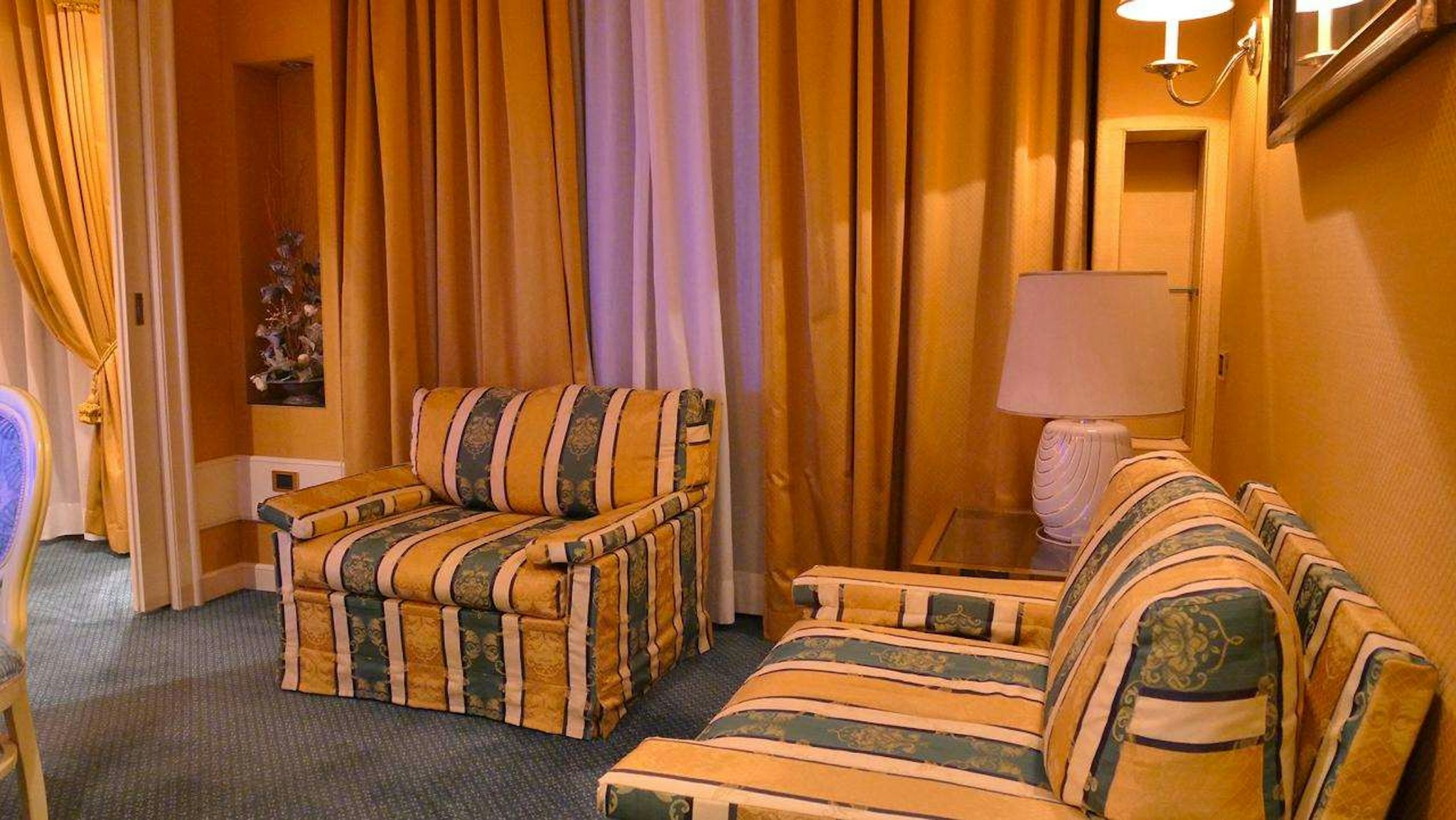 Hotel 501 25/46