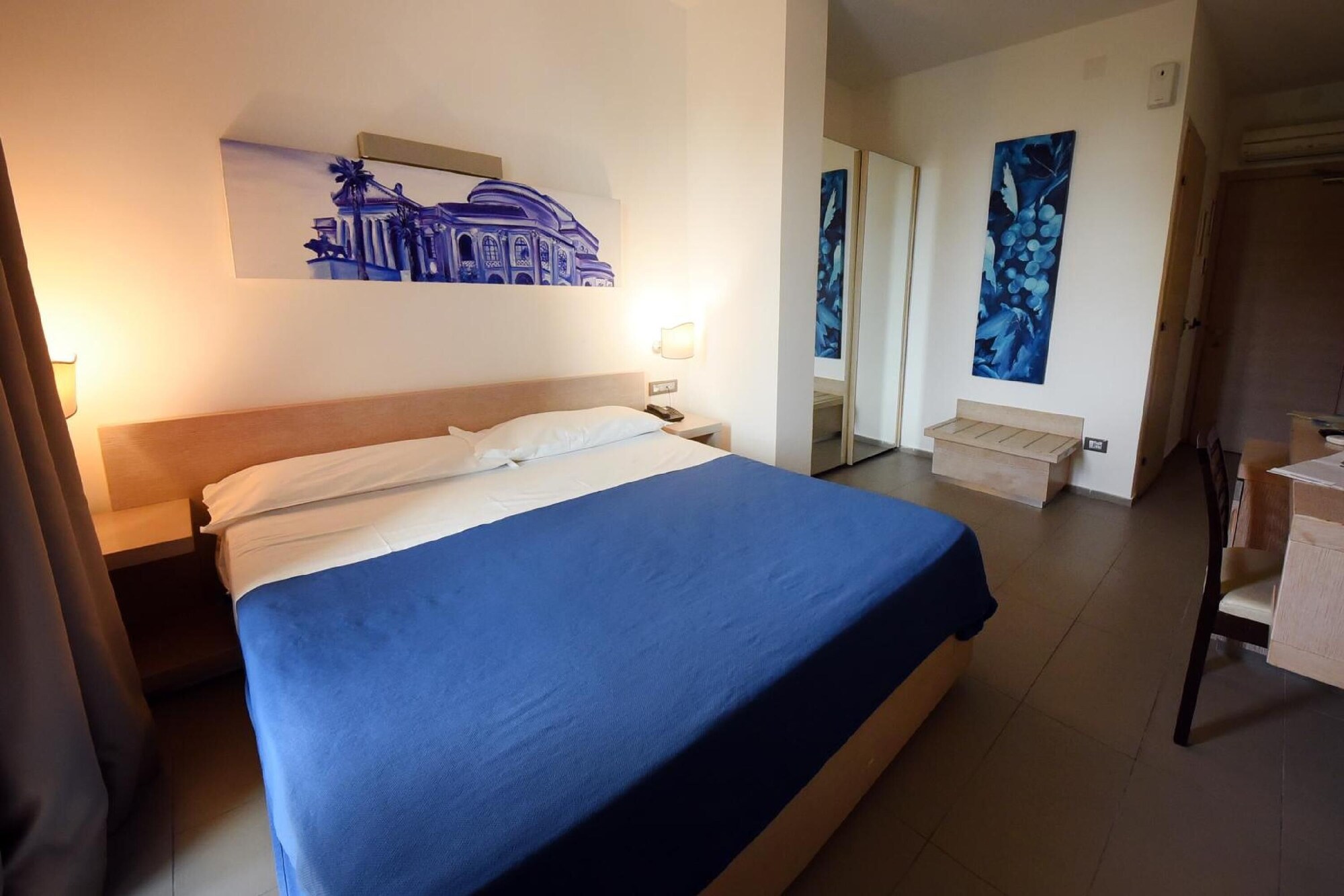 SUPERIOR, SINGLE, DOUBLE BED, SEA VIEW