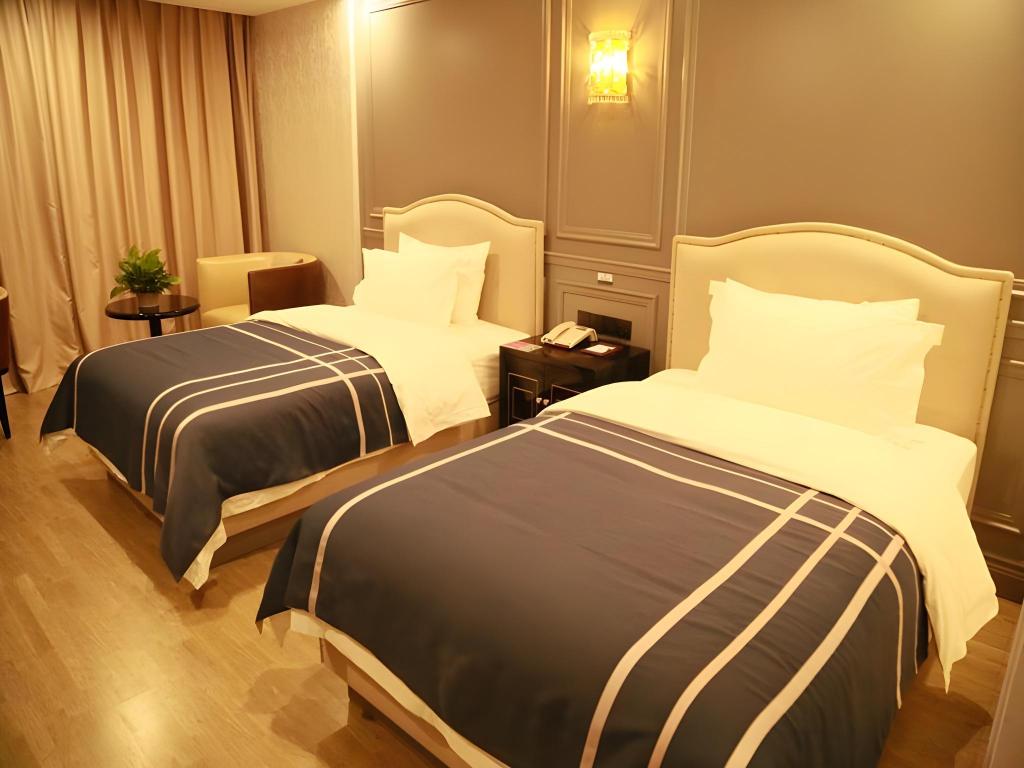 Lano Hotel (Guiding Yongchao Pedestrian Street) 12/54
