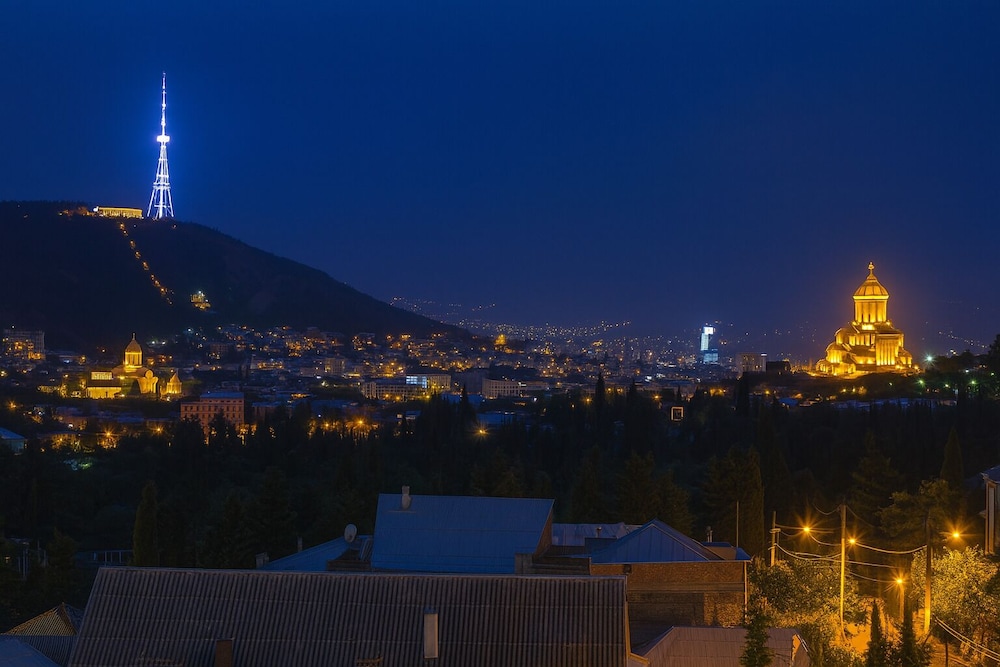 Grand Palace Tbilisi 65/69