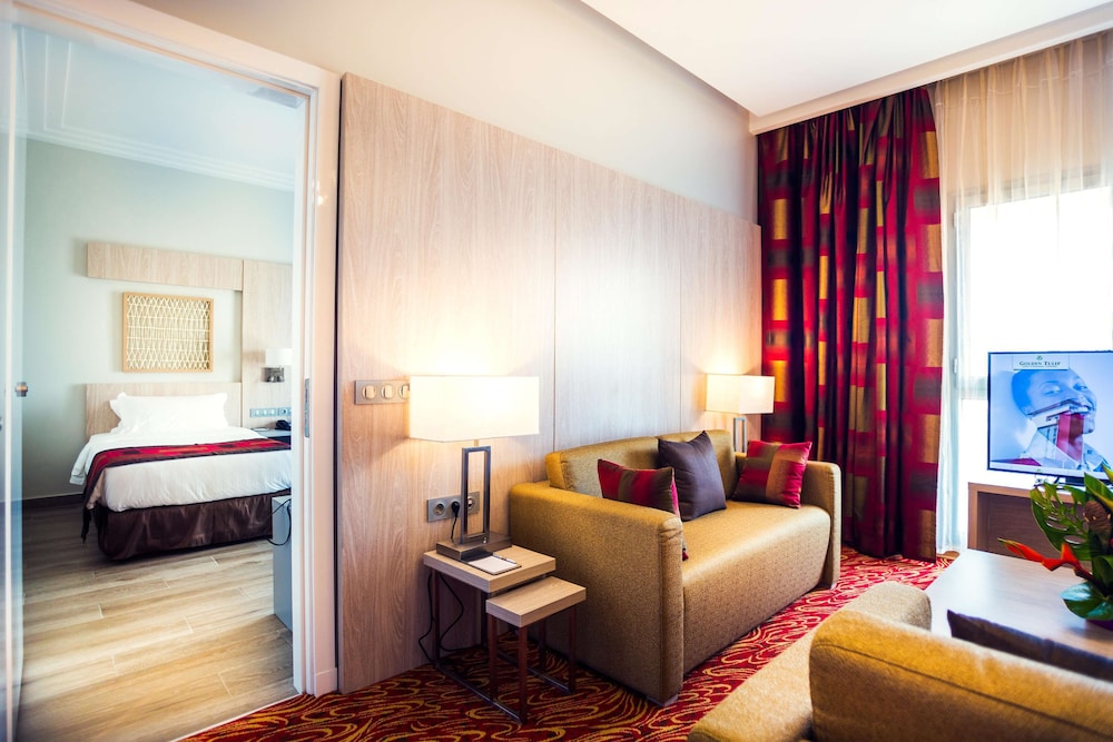 Golden Tulip Le Diplomate Cotonou 55/72