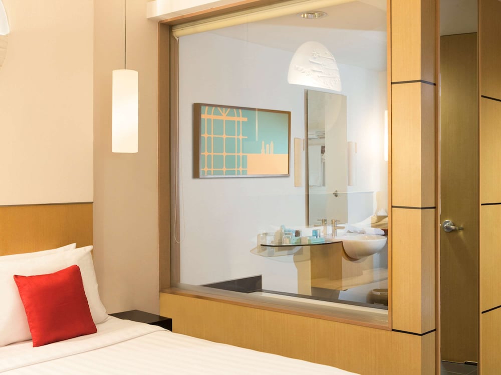 NOVOTEL BANDUNG 26/73