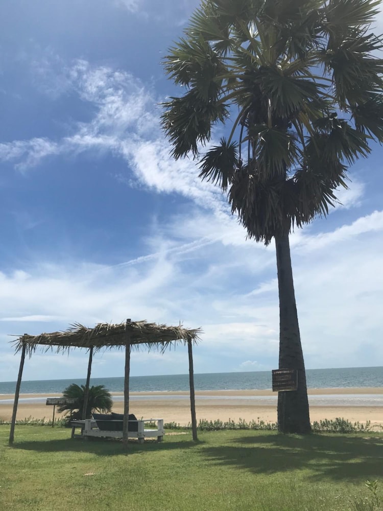Hua Plee Lazy Beach 41/50