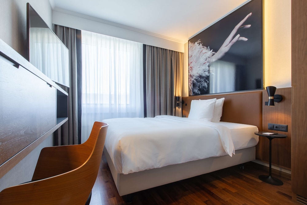 RADISSON BLU HOTEL BASEL 17/74