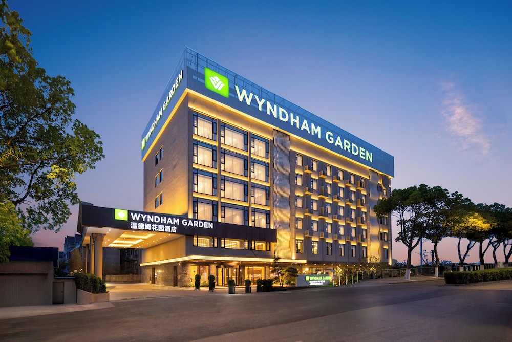 Vienna International Hotel Shanghai Pudong Huinan 5/50