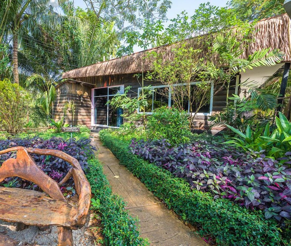 Phutara Resort Ranong 55/61