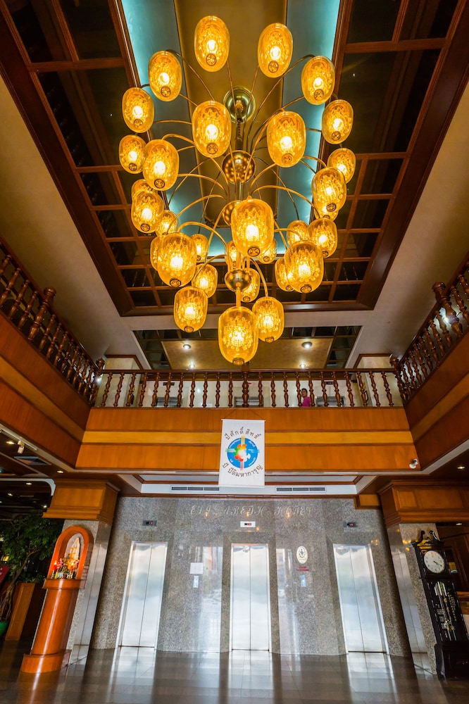 Elizabeth Hotel 1/29