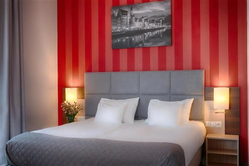 Room, Double Bed