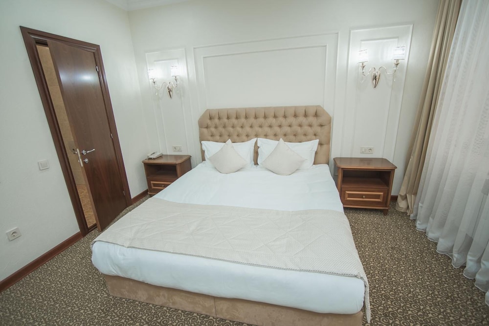 The Plaza Hotel Almaty 23/61