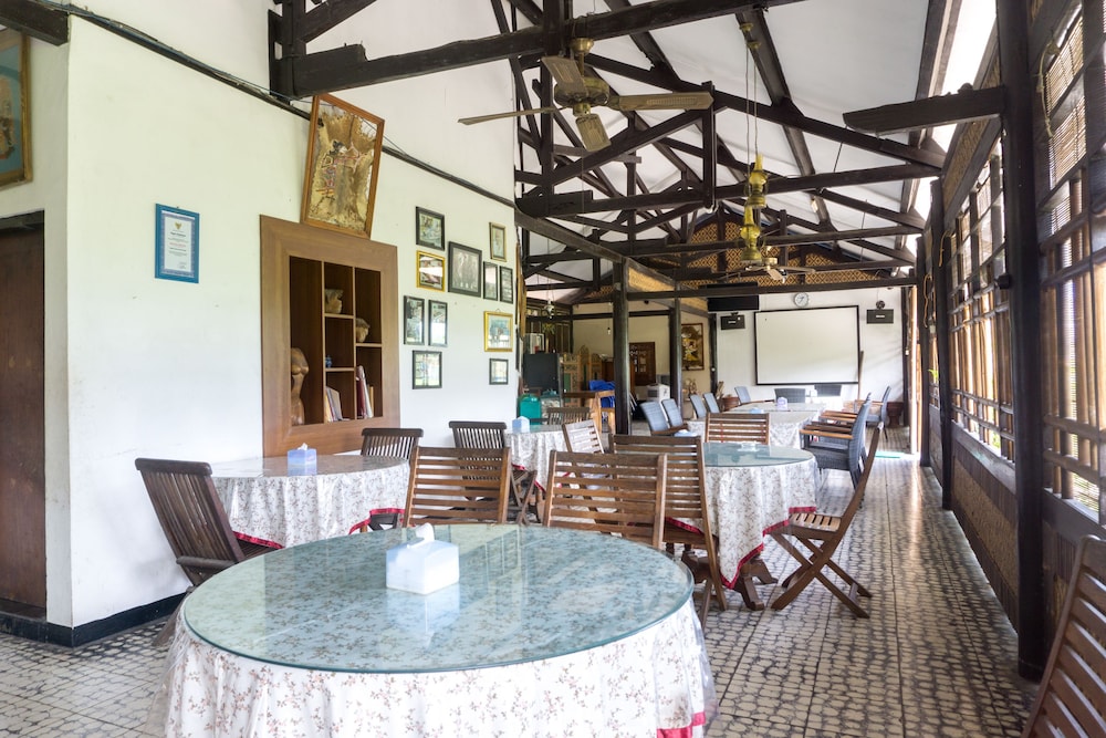 OYO 942 Srikandi Hotel 26/36