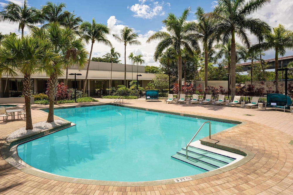 Courtyard Miami Airport