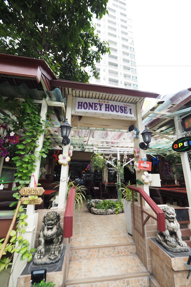 Honey House1 3/34
