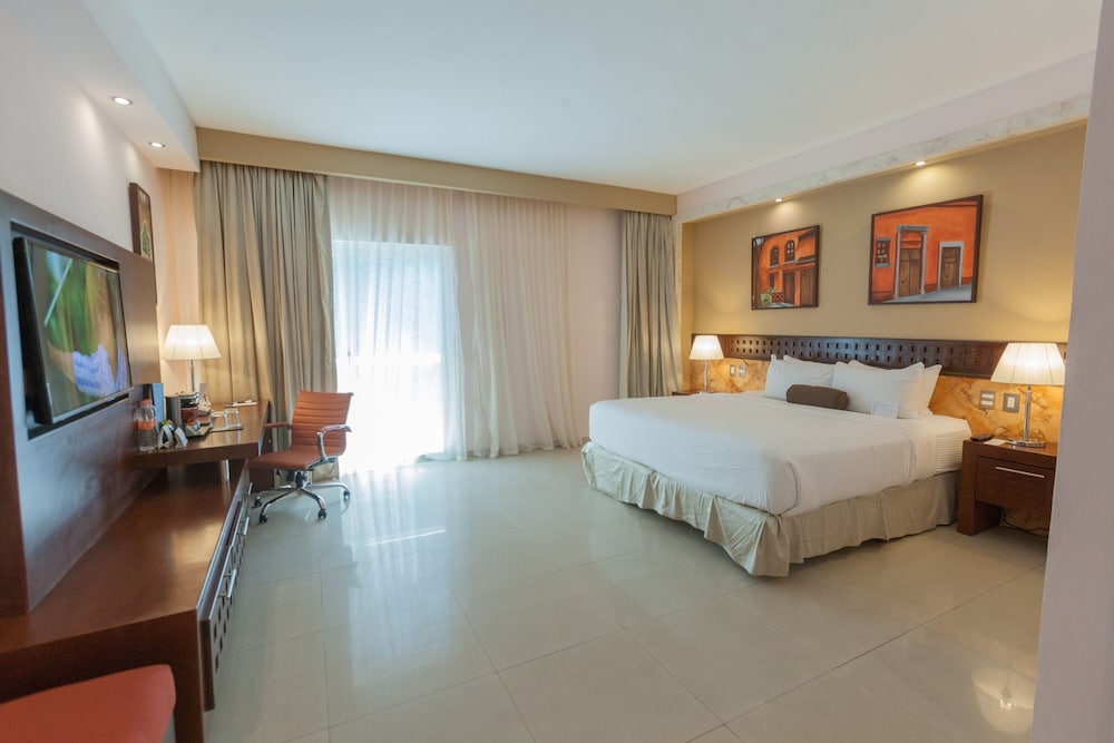 WYNDHAM MERIDA 24/58
