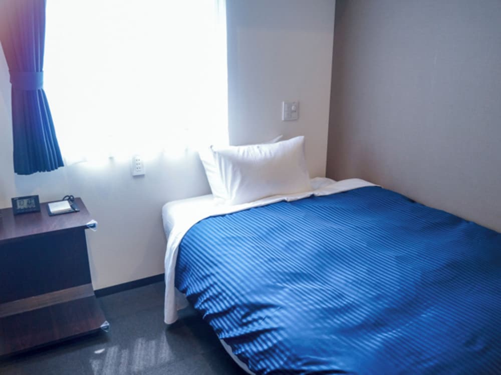 Hotel Livemax Saitama Asaka Ekimae 10/18