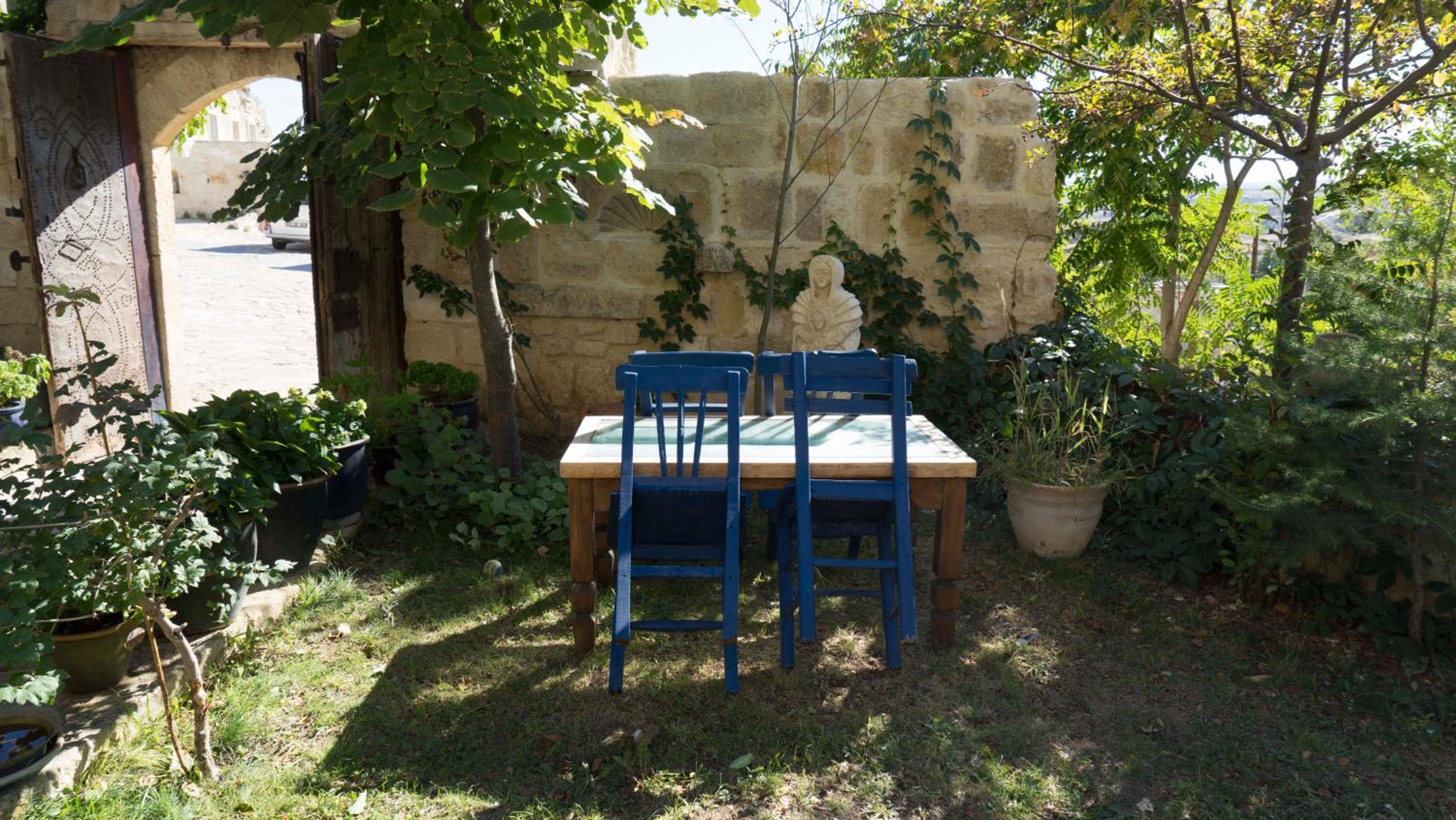 Elkep Evi Cave 33/50
