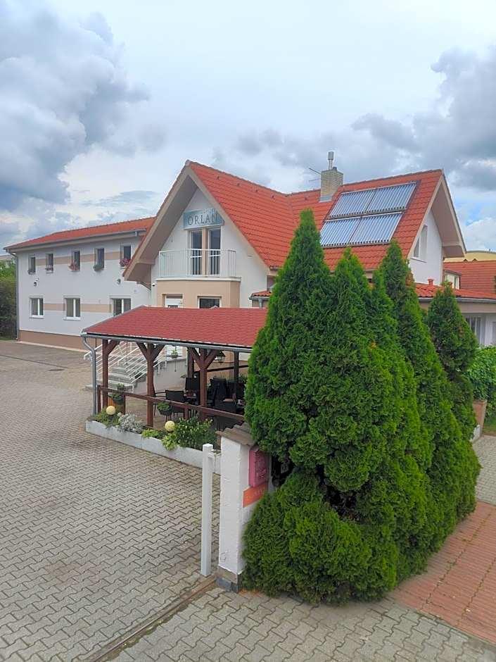 Hotel Orlan 42/50
