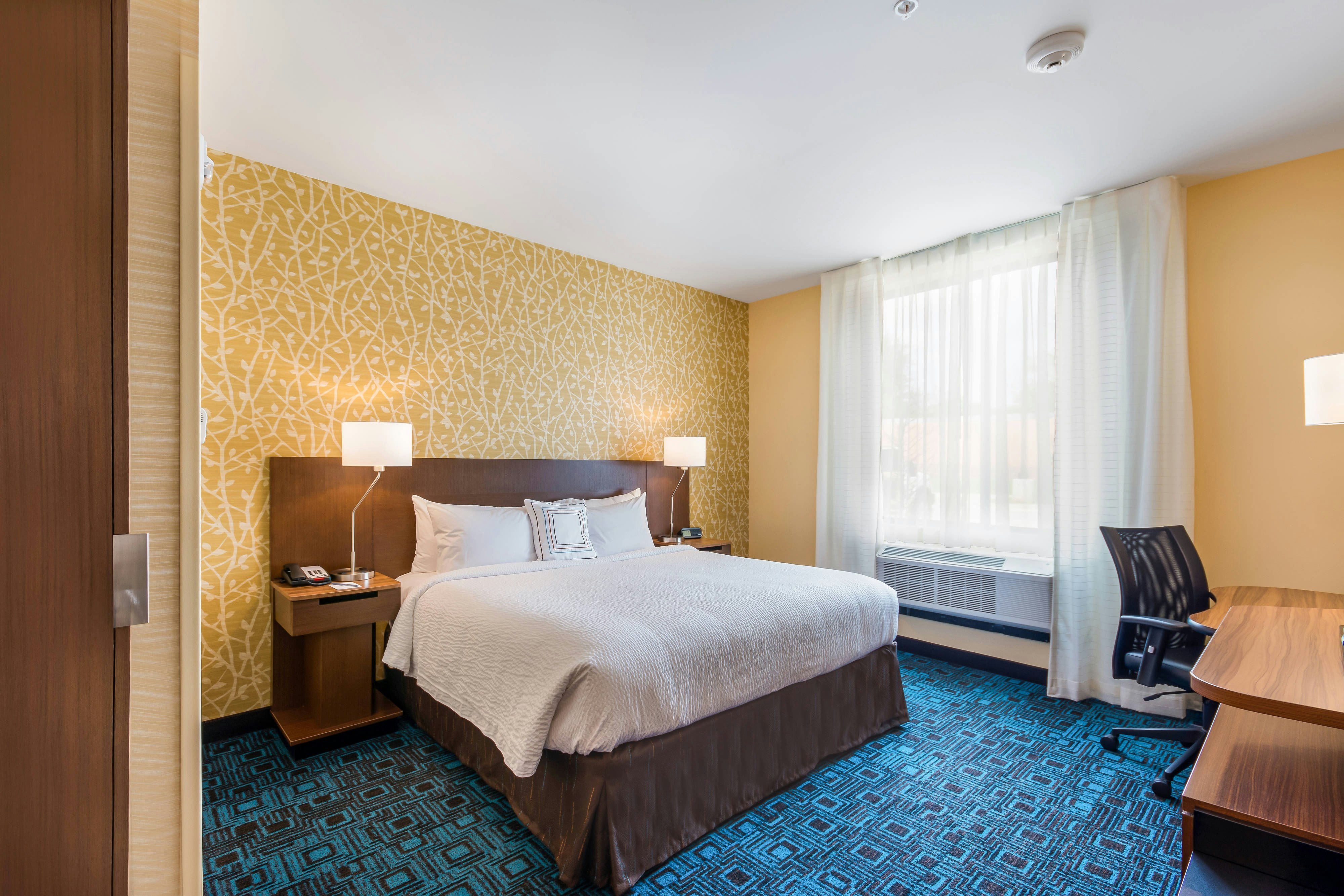 Room, King Bed