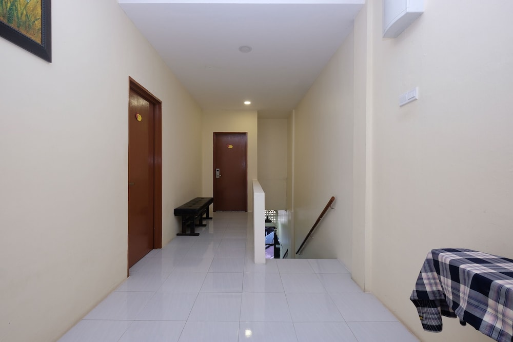 OYO 1104 Q Hotel 19/22