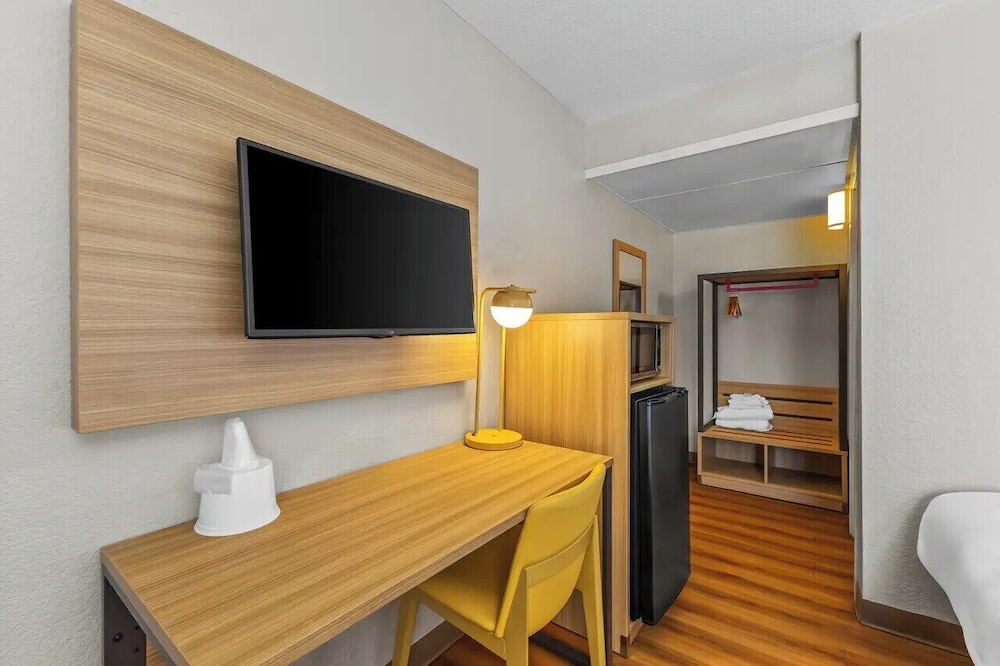 Park Inn by Radisson, Wells 41/59