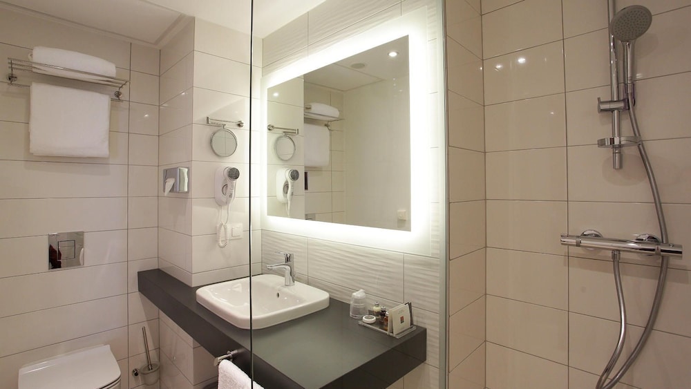 Warsaw Plaza Hotel 9/33