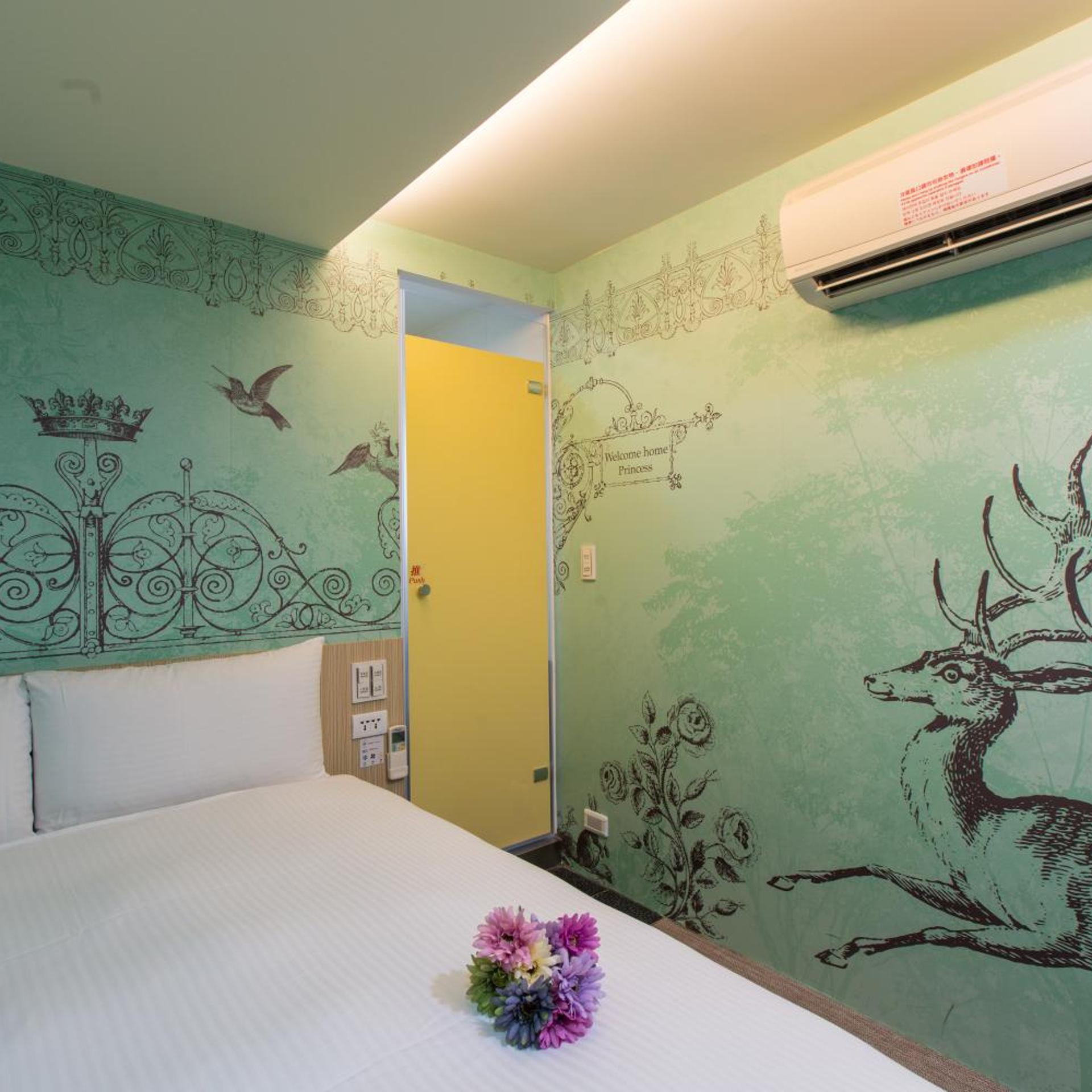 Fashion, Double Bed، MORWING HOTEL - CULTURE VOGUE 7/10