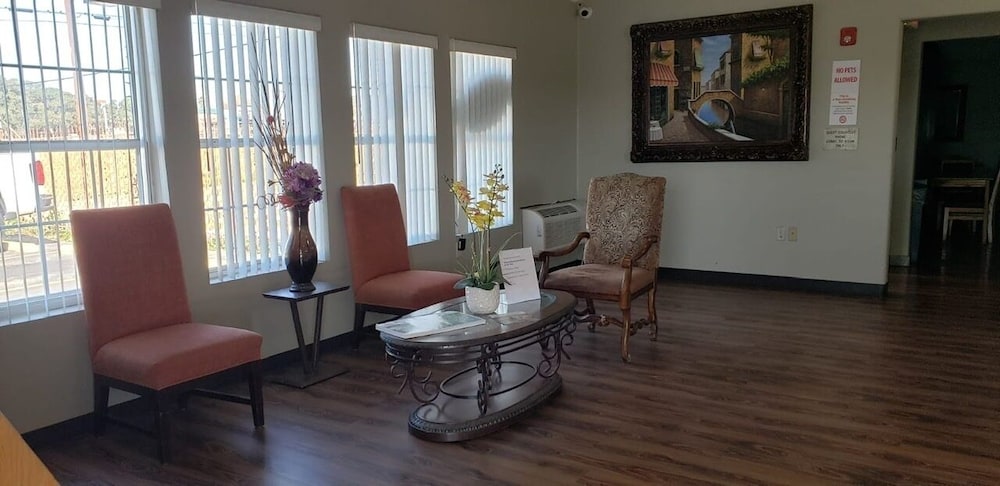 Econo Lodge San Antonio Near SeaWorld - Medical Center 33/40