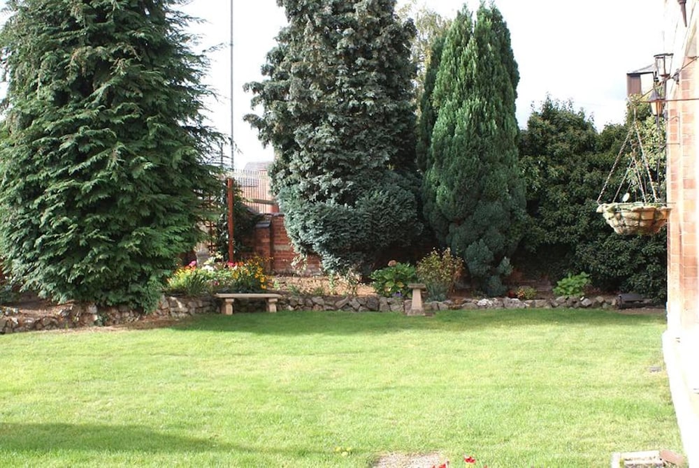 Quorn Lodge Hotel 31/36