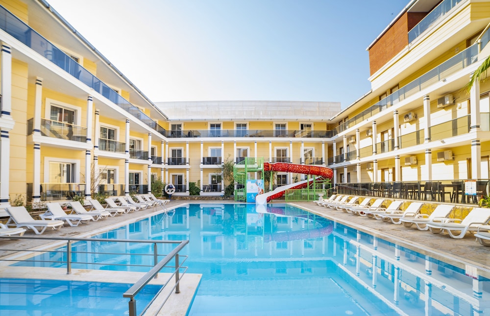 Cengiz Kaan Hotel 2/30