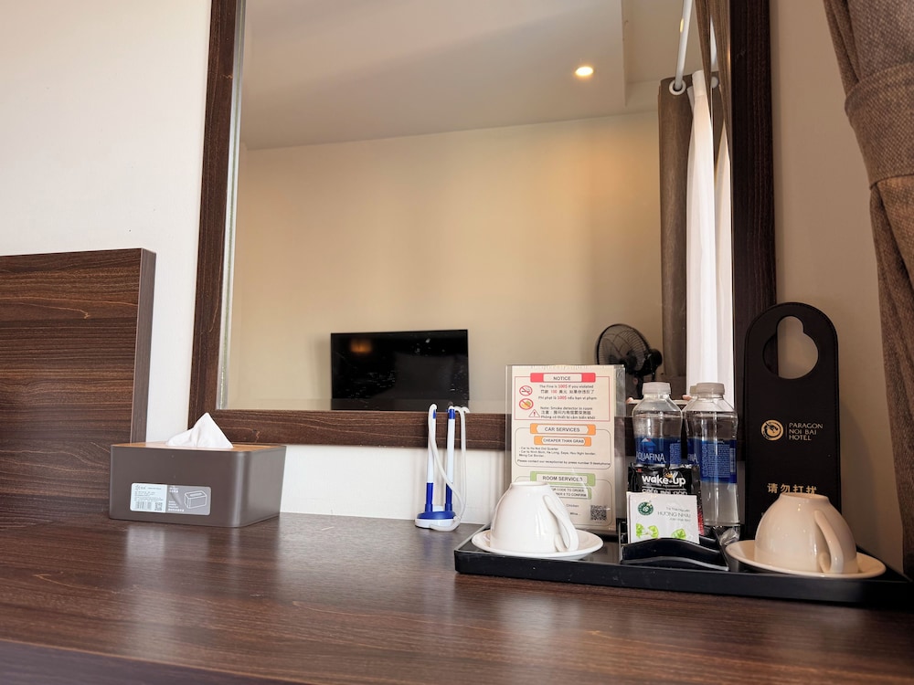 Paragon Noi Bai Hotel and Pool 40/49