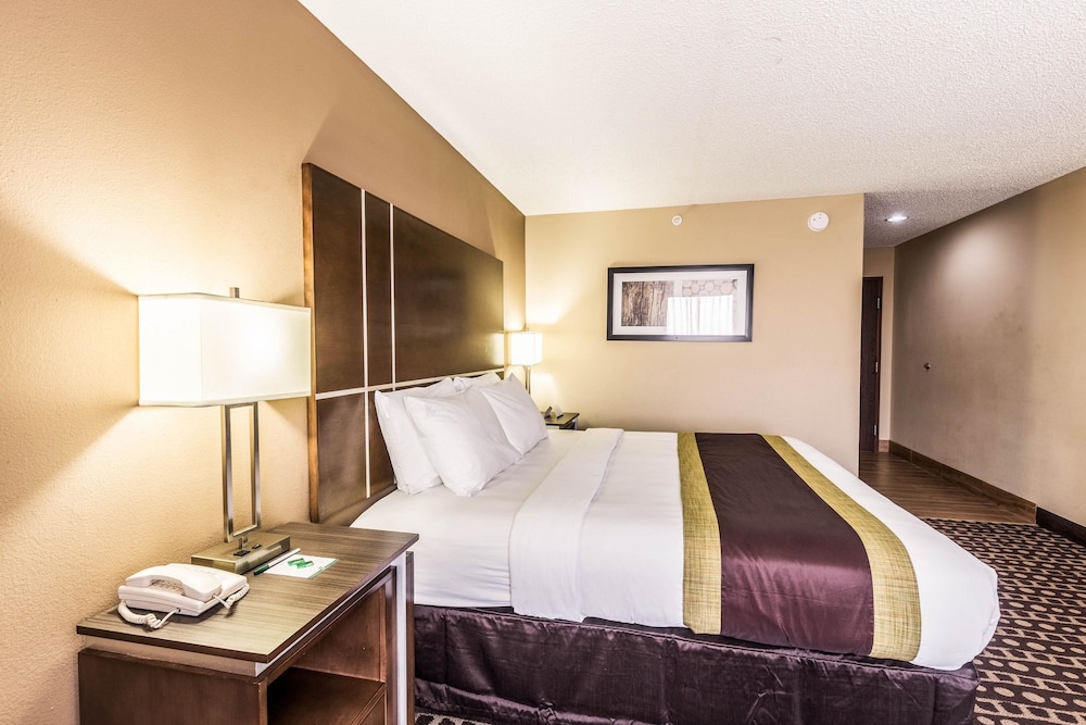 Quality Inn West Plains MO 12/42
