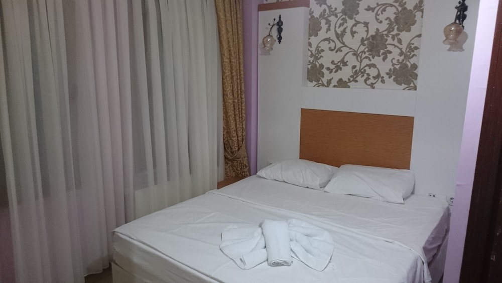 STANDARD, DOUBLE BED