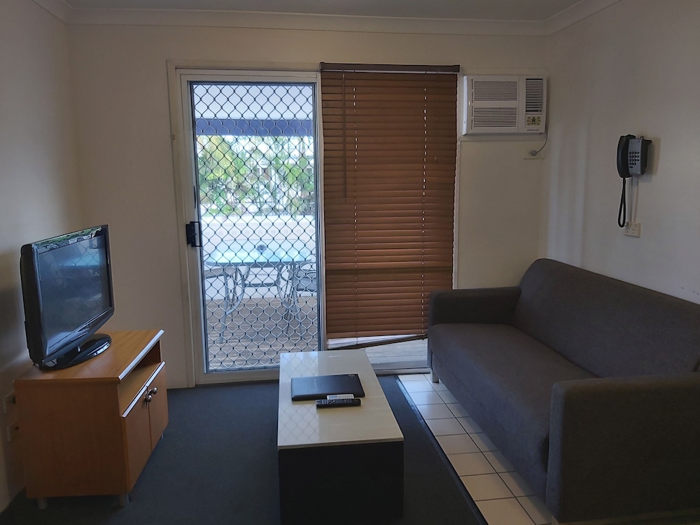The Cosmopolitan Motel Serviced Apartments 23/48