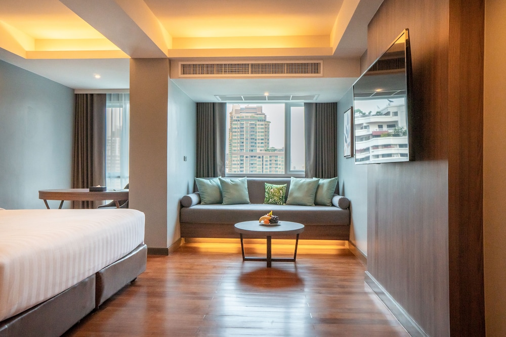 Novotel Living Bangkok Sukhumvit Legacy 59/77