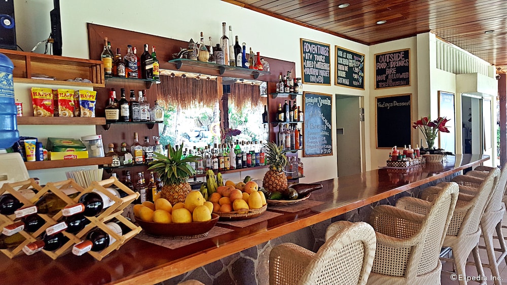 Mikes Dauin Beach Resort 56/70