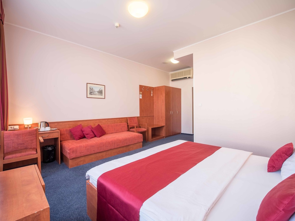 Beranek Hotel 6/64