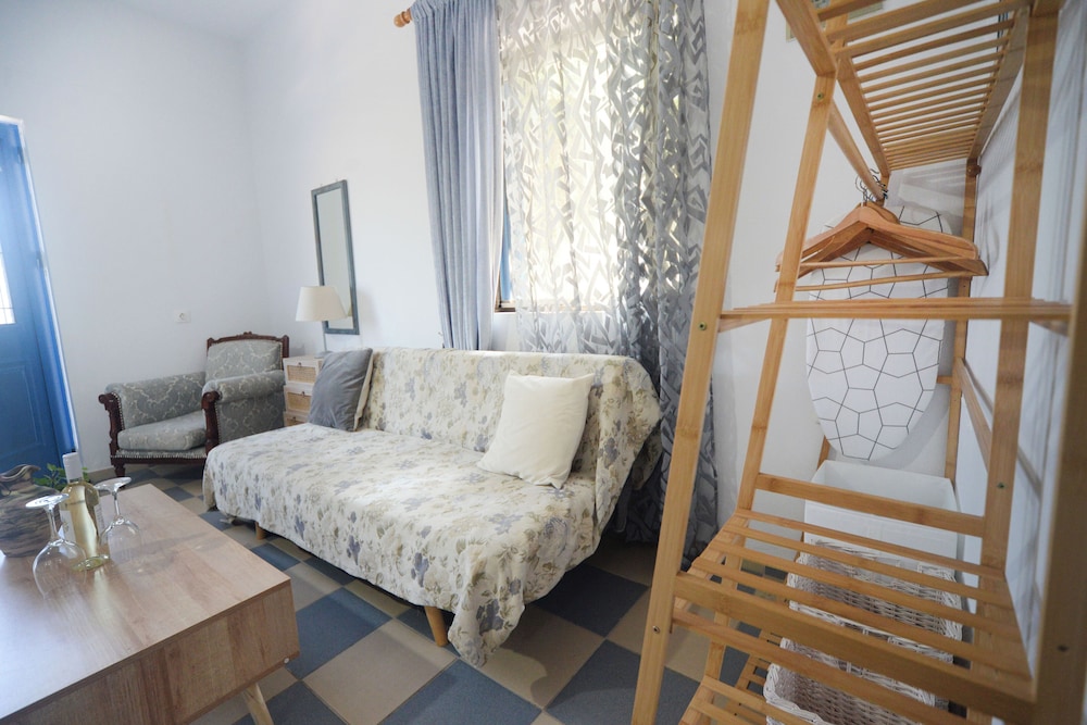 Panorama Studios & Apartments 42/66