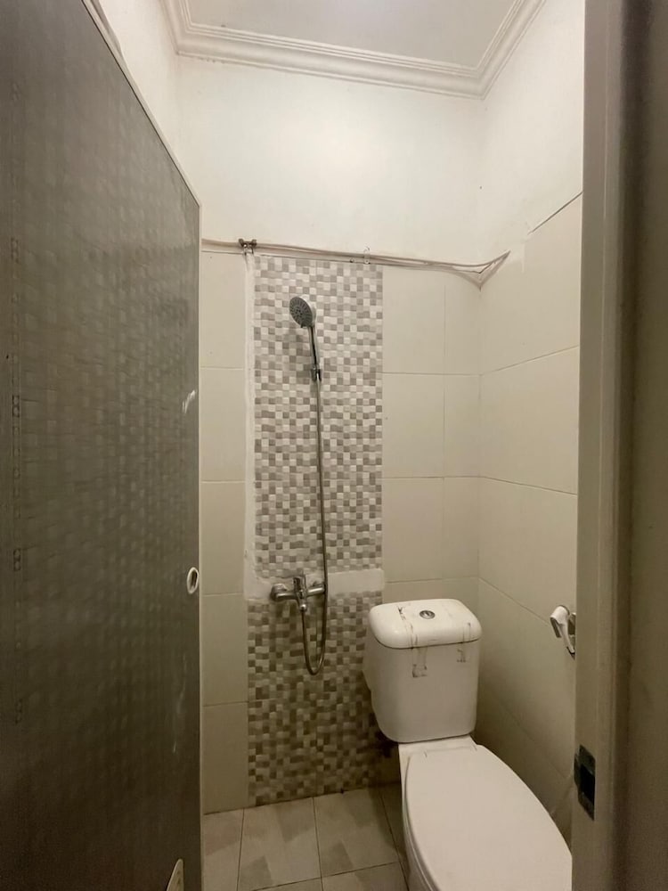 Hotel O Bogor near Taman Safari formerly Hotel Rudian 2 49/54
