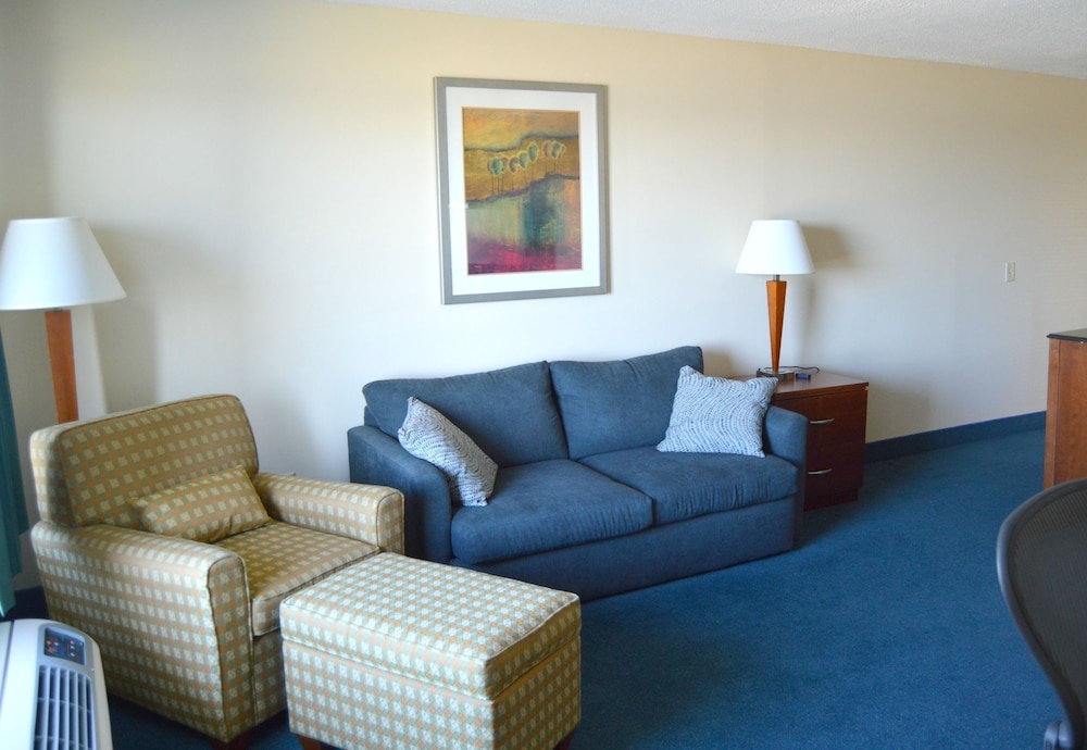 Hampton House Hotel 33/62