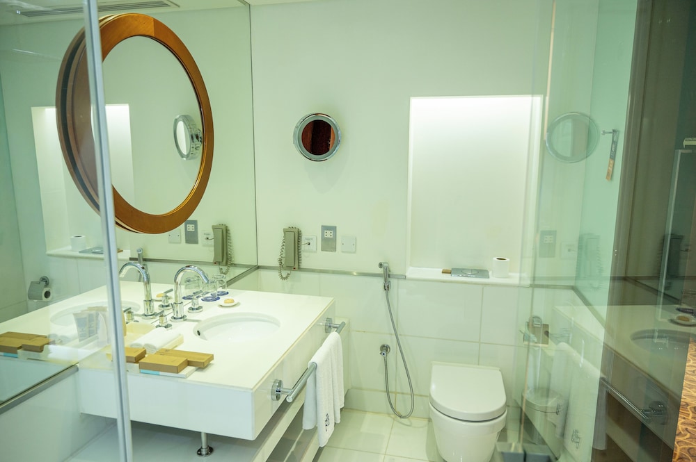 Majestic Premier Hotel Bur Dubai 47/50