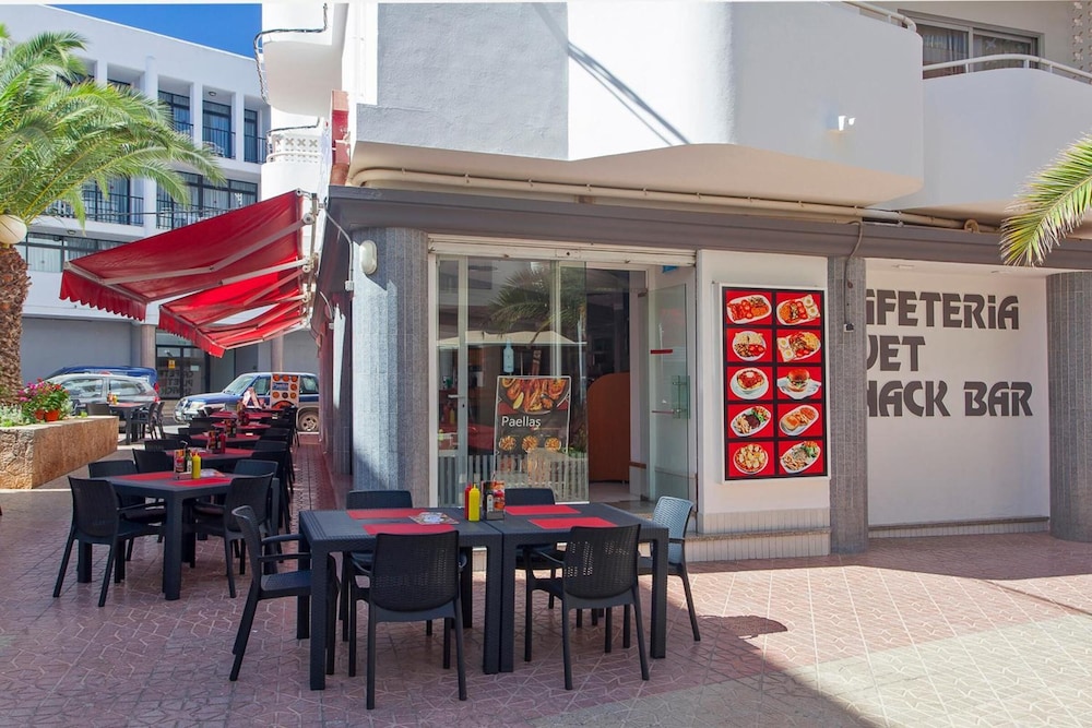 Apartamentos Puet 43/45
