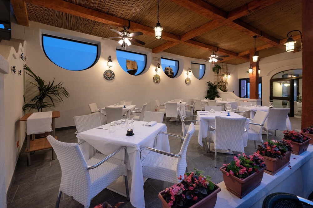 Hotel Villa Sirena 36/50